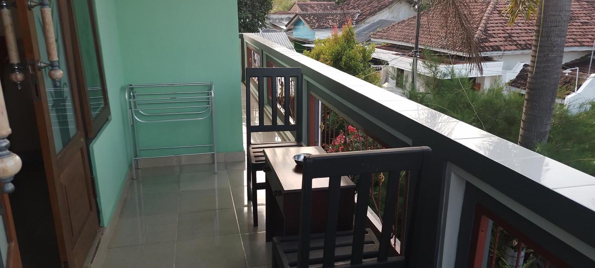 KAMI Homestay Banyuwangi  Eksteriør billede